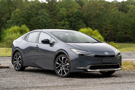 Owner Insights on Toyota Hyryder Covering Price Variants Features and Everyday Use